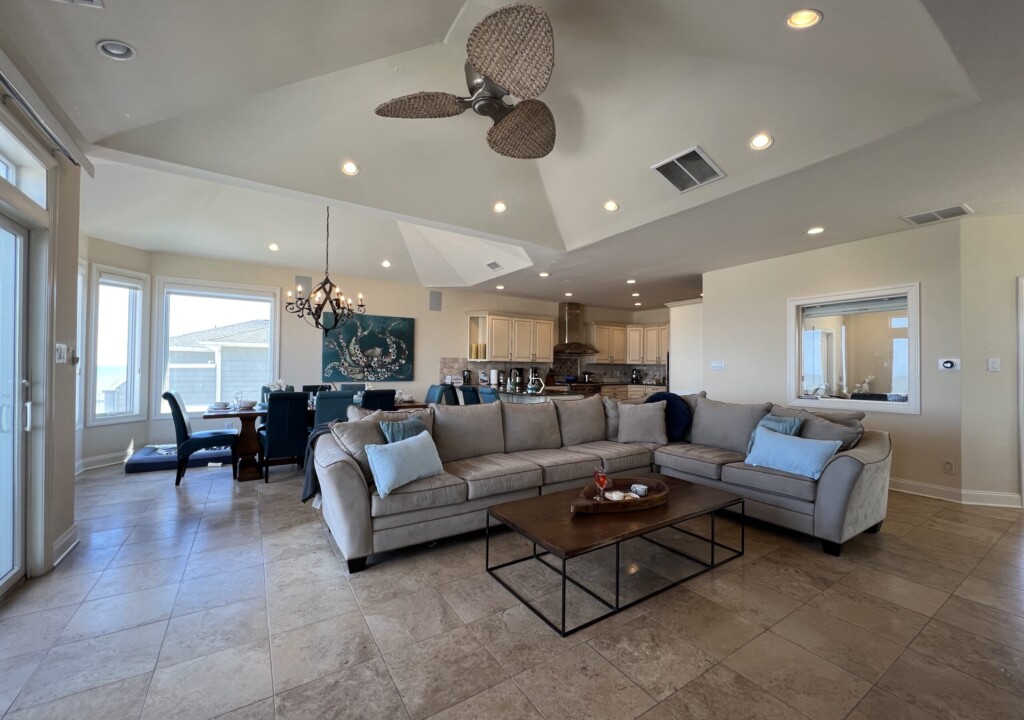 Spacious 3rd Floor Great Room